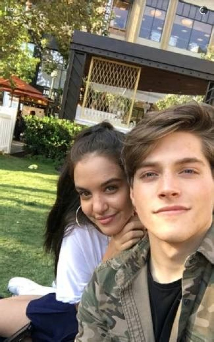 Froy Gutierrez girlfriend: Does Froy Gutierrez have a girlfriend?
