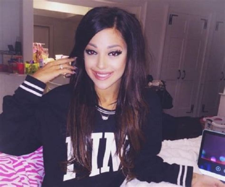 Gabriella Demartino - Bio, Facts, Family Life of YouTuber, Beauty Guru & Singer