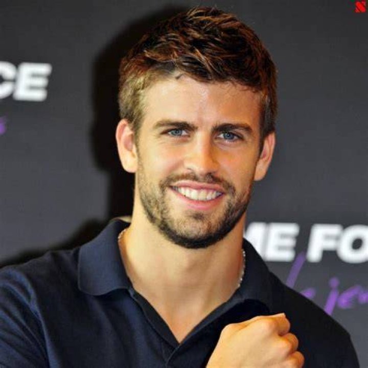 Gerard Piqu&eacute; Biography