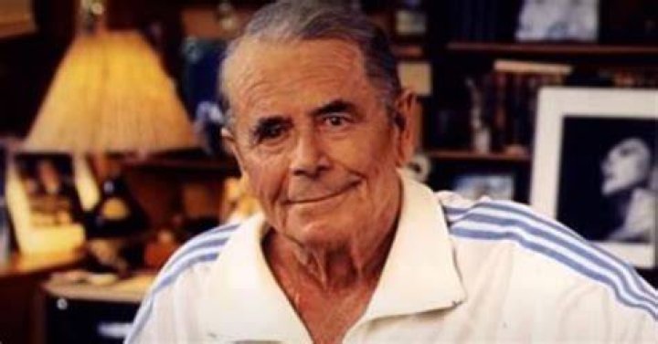 Glenn Ford Biography - Facts, Childhood, Family Life & Achievements