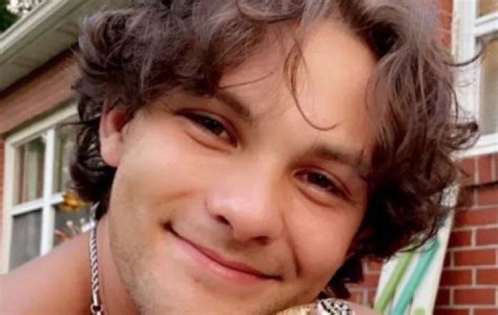 GoFundMe; Alex Mackowski died from tragic car accident,