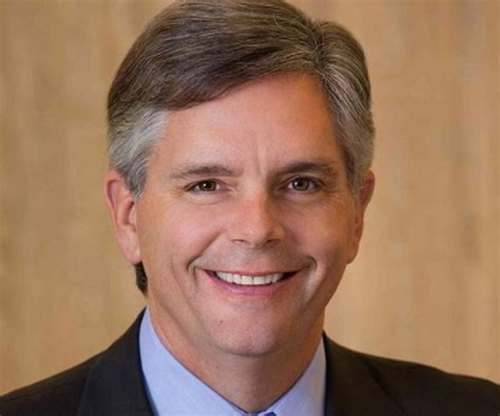 H. Lawrence Culp Biography - Facts, Childhood, Family Life of Entrepreneur
