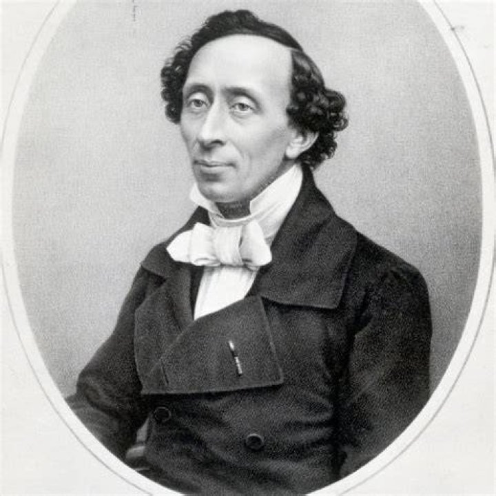 Hans Christian Andersen Biography - Facts, Childhood, Family Life & Achievements