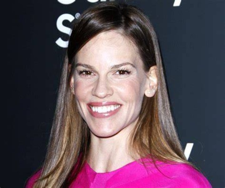 Hilary Swank Biography - Facts, Childhood, Family Life & Achievements