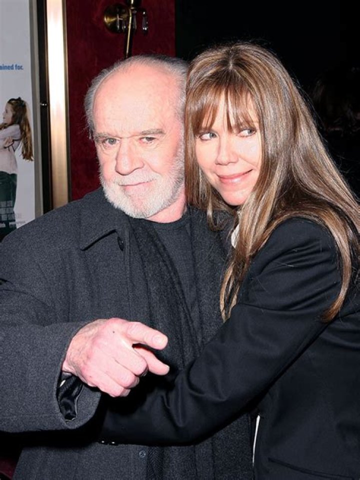 How did George Carlin's wife die?