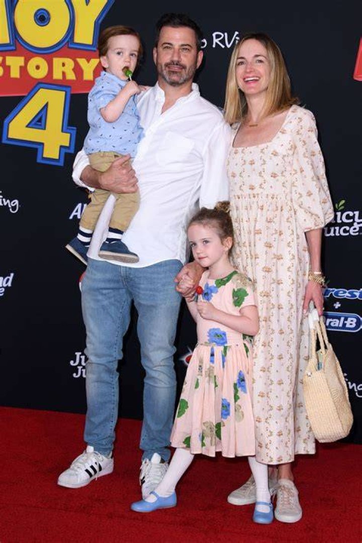 How many marriages has Jimmy Kimmel had? Does Molly McNearney have kids with Jimmy Kimmel?