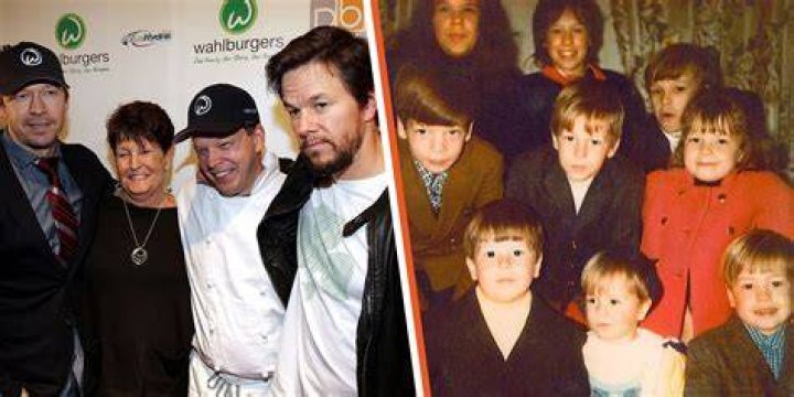 How many siblings does Mark Wahlberg have? Who are the 9 Wahlberg siblings?