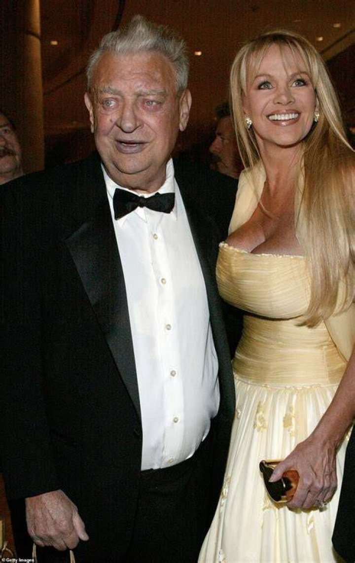 How much is Joan Dangerfield worth? – Celebrity
