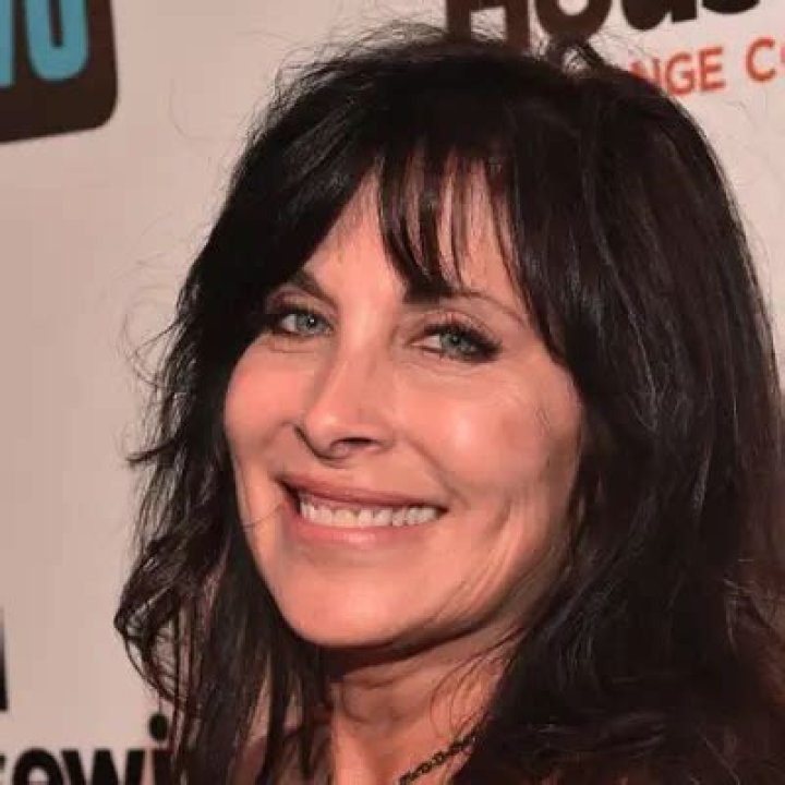 How Much Is Tammy Rowland Net Worth? – Celebrity