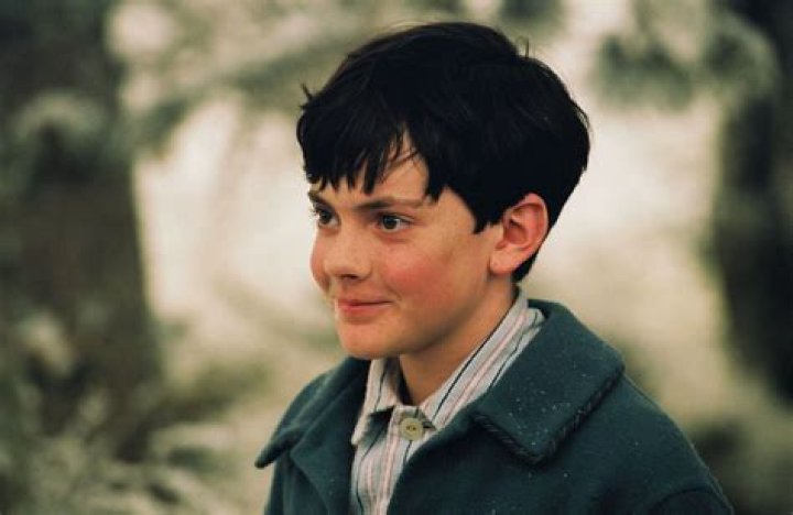 How old was Edmund in Narnia 1? – Celebrity