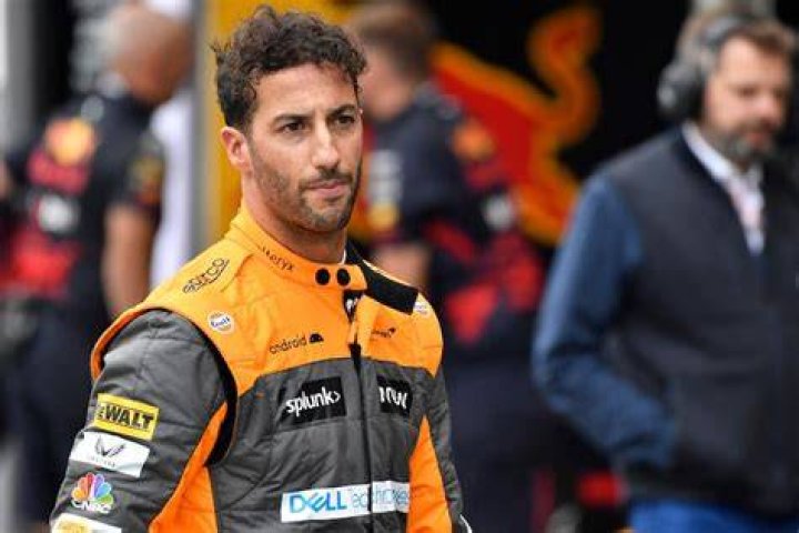 How tall is Daniel Ricciardo?