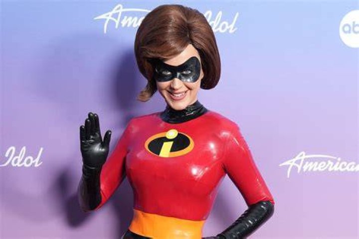 How tall is Elastigirl? – Celebrity
