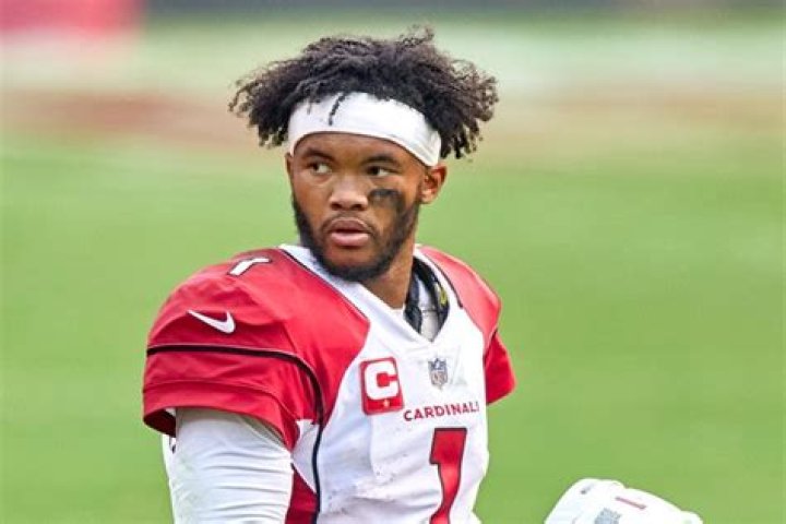 How tall is Kyler Murray?