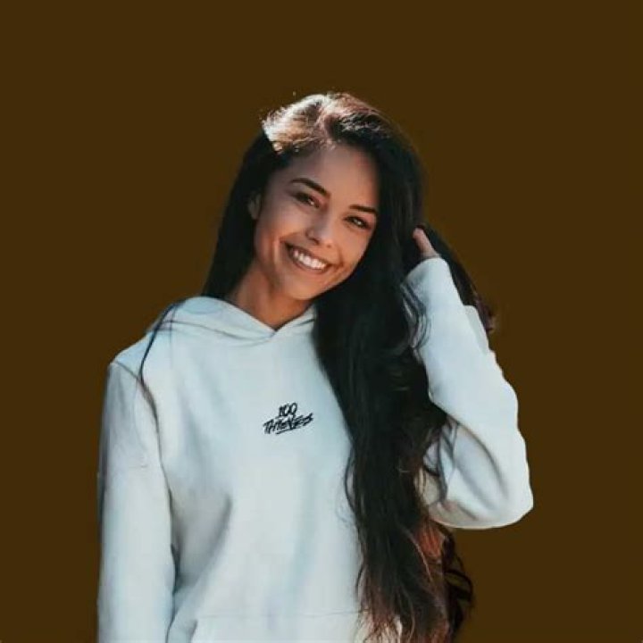 How tall is Valkyrae? Valkyrae’s height, confirmed