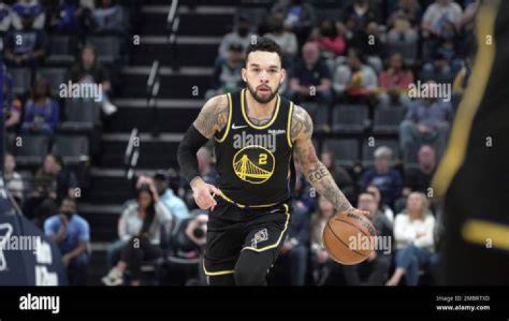 Is Chris Chiozza married or engaged?