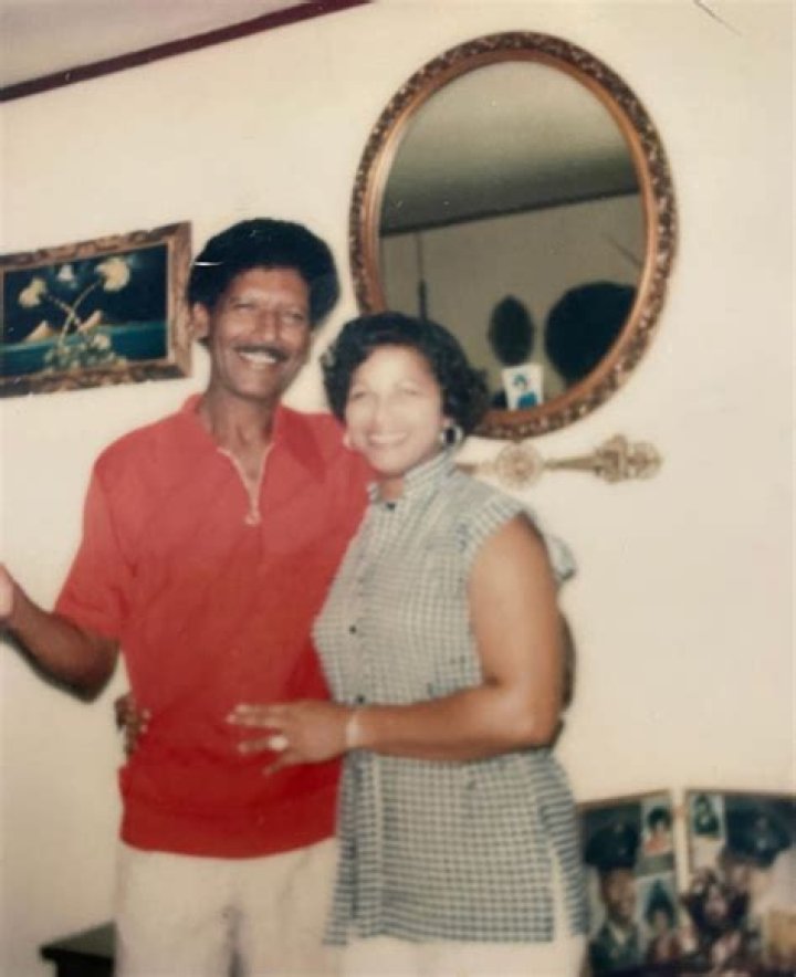 Is Don Lemon's father still alive?