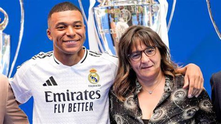 Is Kylian Mbappé Algerian? Where is Kylian Mbappé’s mother from?
