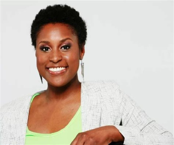 Issa Rae Biography - Facts, Childhood, Family Life & Achievements