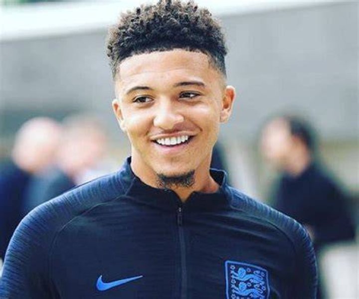 Jadon Sancho Biography - Facts, Childhood, Family Life & Achievements