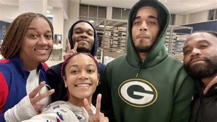 Jaire Alexander family, wife, children, parents, siblings