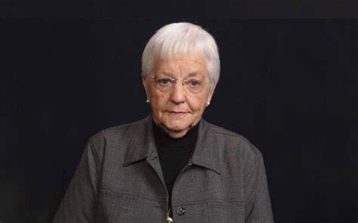 Jane Elliott Jane Elliott