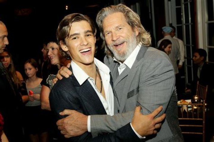Jeff Bridges and Brenton Thwaites in The Giver