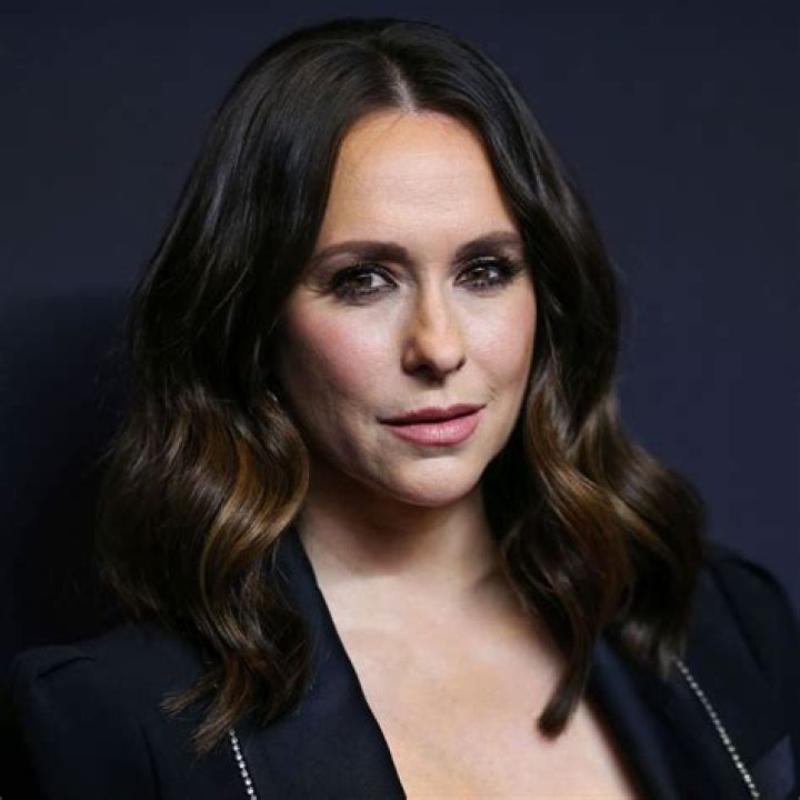 jennifer-love-hewitt-60838.jpg