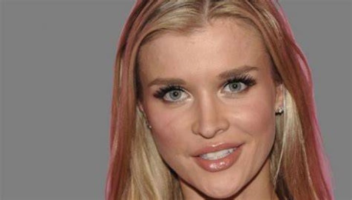 Joanna Krupa Biography - Facts, Childhood, Family & Achievements of Model & Actress