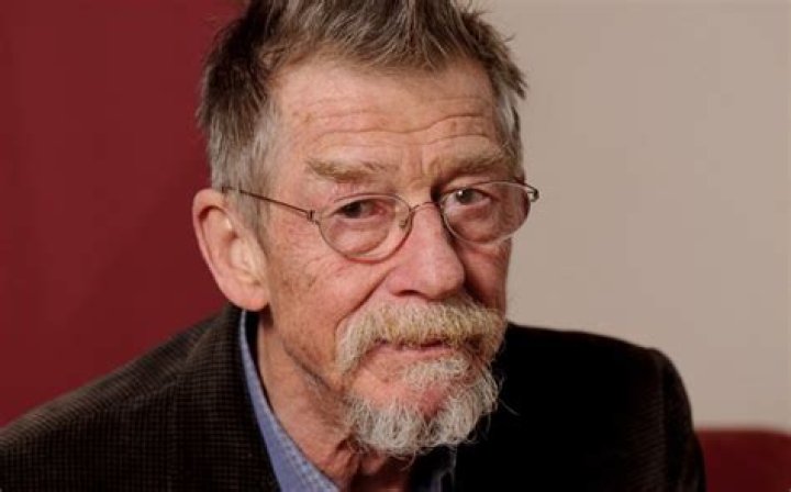 John Hurt Biography - Childhood, Life Achievements & Timeline