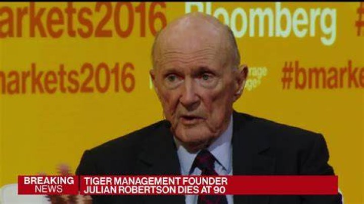 Julian Robertson’s Net-Worth Before Death was $4 billion.