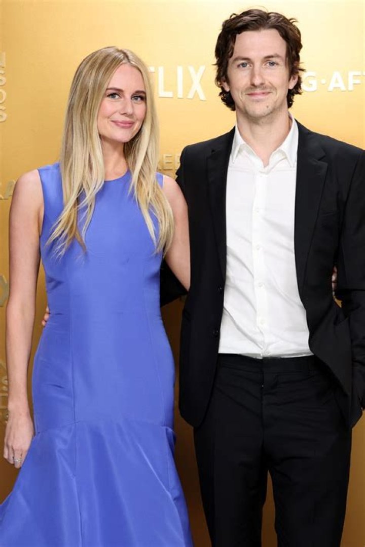 Justine Lupe family, husband, children, parents, siblings