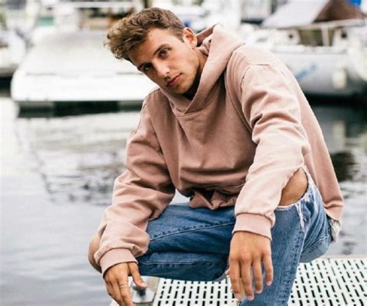 Kade Speiser Biography