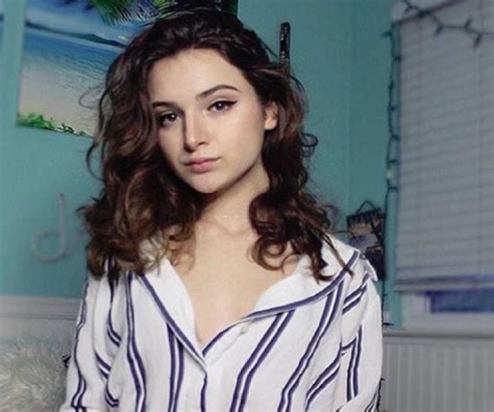 Kayce Brewer Biography