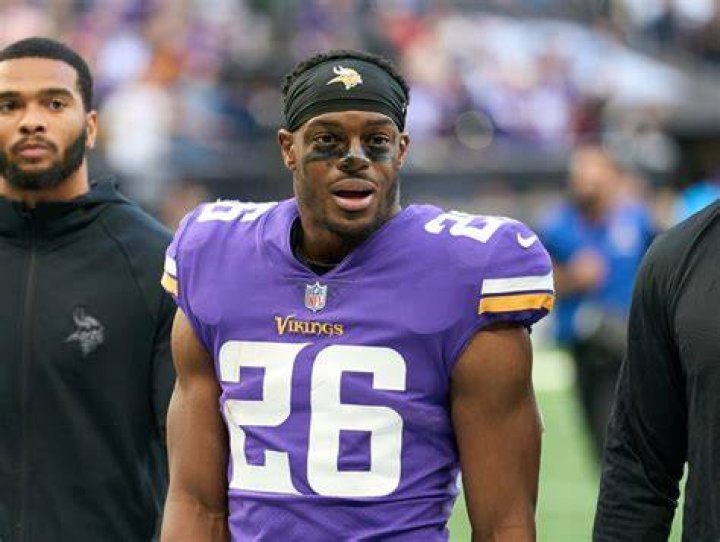 Kene Nwangwu age, height, ethnicity, family, college, 40 time, draft, trade, net worth, Instagram 1 kene-nwangwu-age-height-ethnicity-family-college-40-time-draft-trade-net-worth-instagram