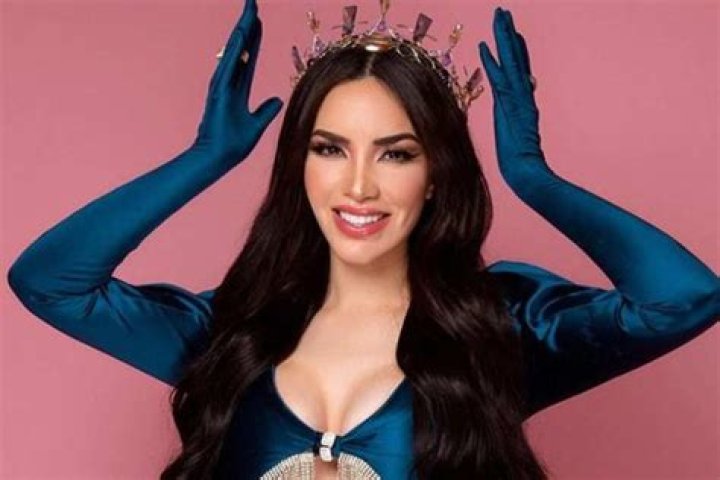 Kimberly Loaiza Biography
