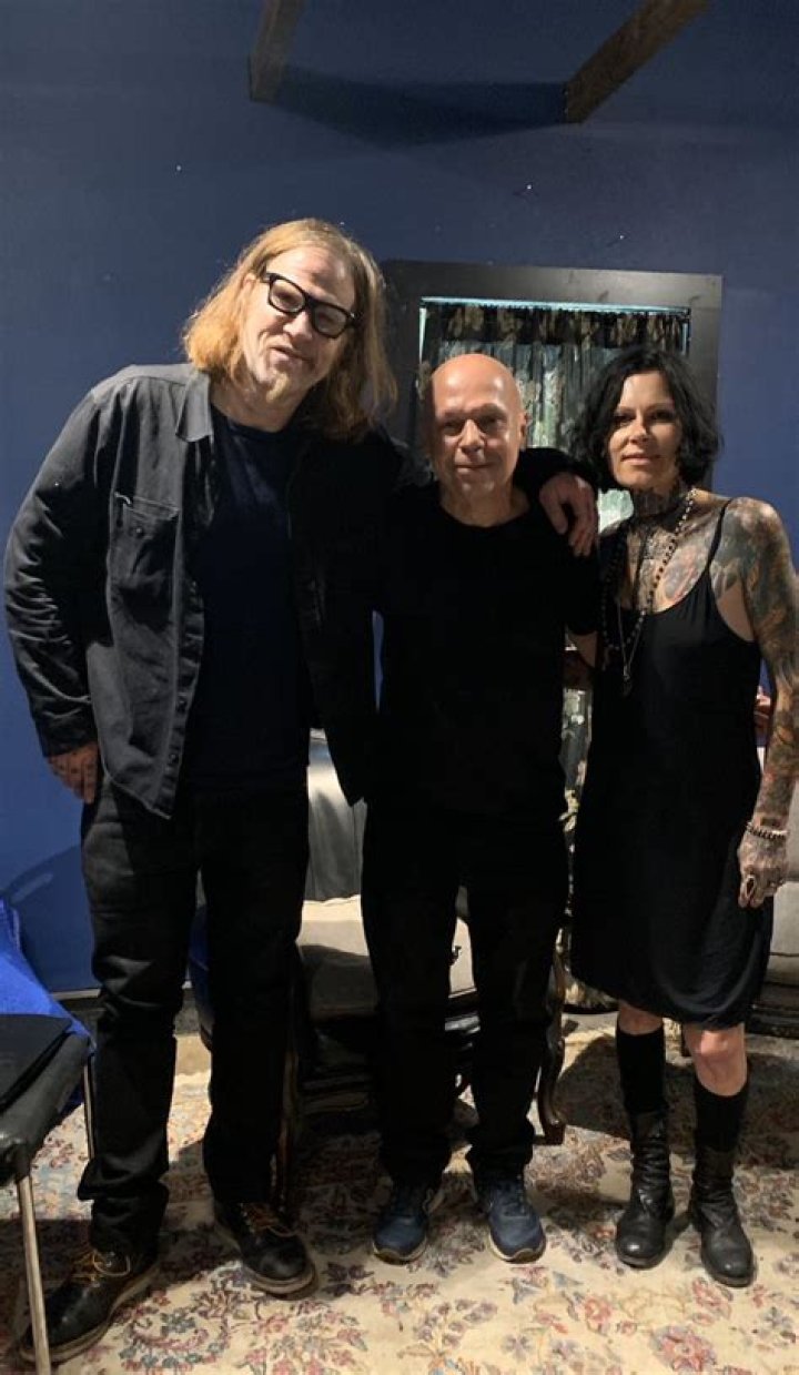 Lanegan was married to Shelley Brien