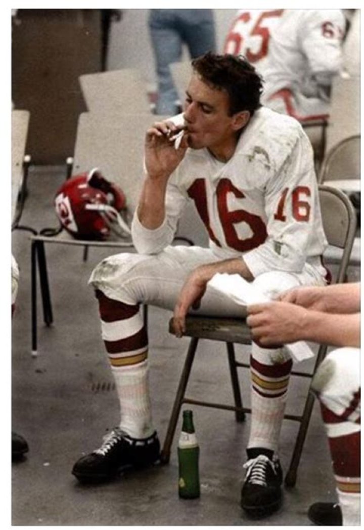 Len Dawson cigarette: Did Len Dawson smoke at halftime of Super Bowl?