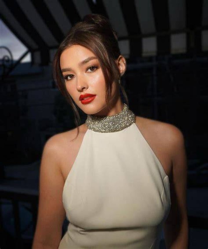 Liza Soberano Biography