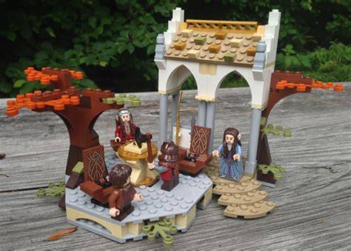 LotR_LEGO_Council_of_Elrond