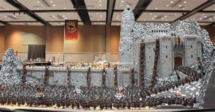 LotR_LEGO_Helm's Deep