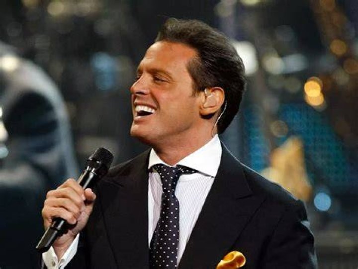 Luis Miguel Biography
