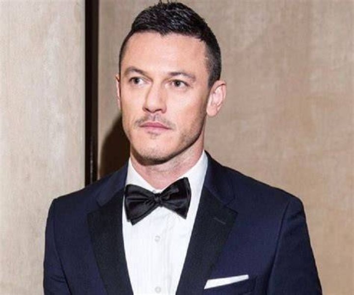 Luke Evans - Bio, Facts, Family Life of Welsh Actor.