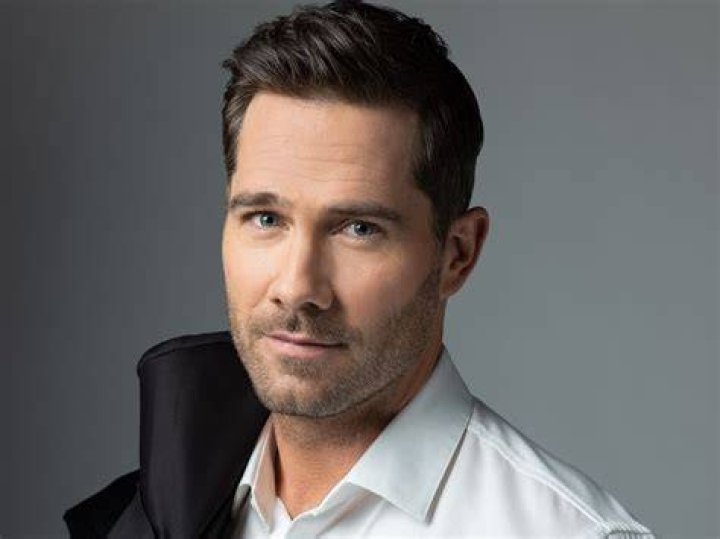 Luke Macfarlane Luke Macfarlane