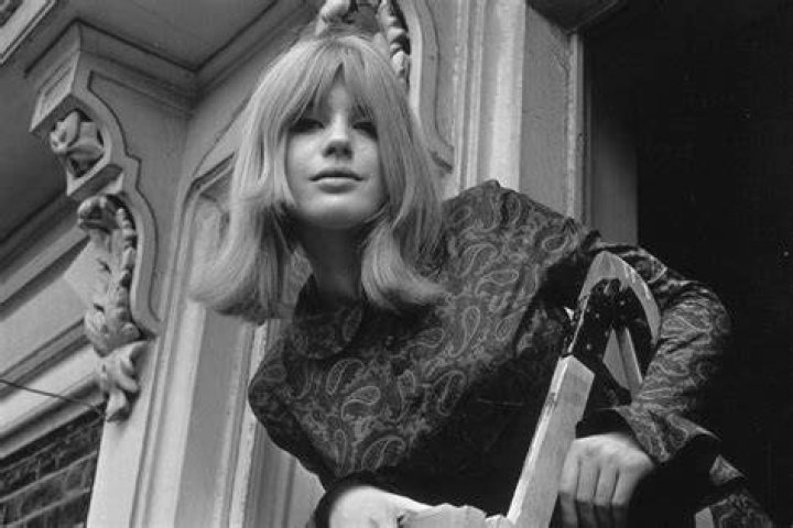 Marianne Faithfull career earnings and net worth