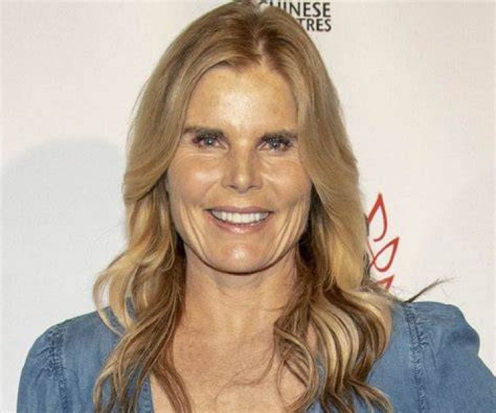 Mariel Hemingway Biography - Facts, Childhood, Family Life & Achievements