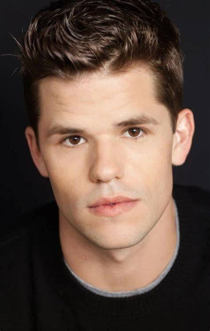 Max Carver Biography – Facts, Childhood, Family Life of Actor, Producer