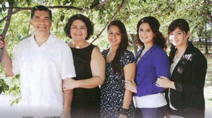 Meet Xavier Becerra children Natalia Reyes, Clarisa Reyes and Olivia Reyes