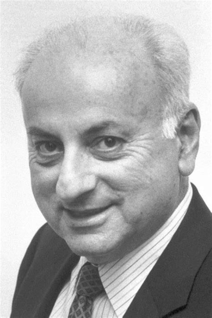 Melvin Schwartz Biography