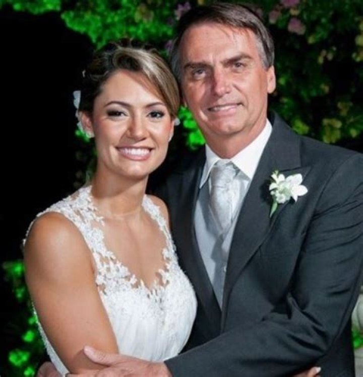 Michelle Bolsonaro Bio, Jair Bolsonaro wife age, height, children, Instagram, net worth