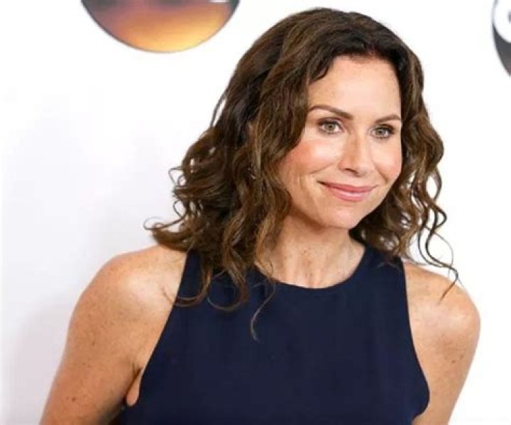 Minnie Driver Biography - Facts, Childhood, Family Life & Achievements